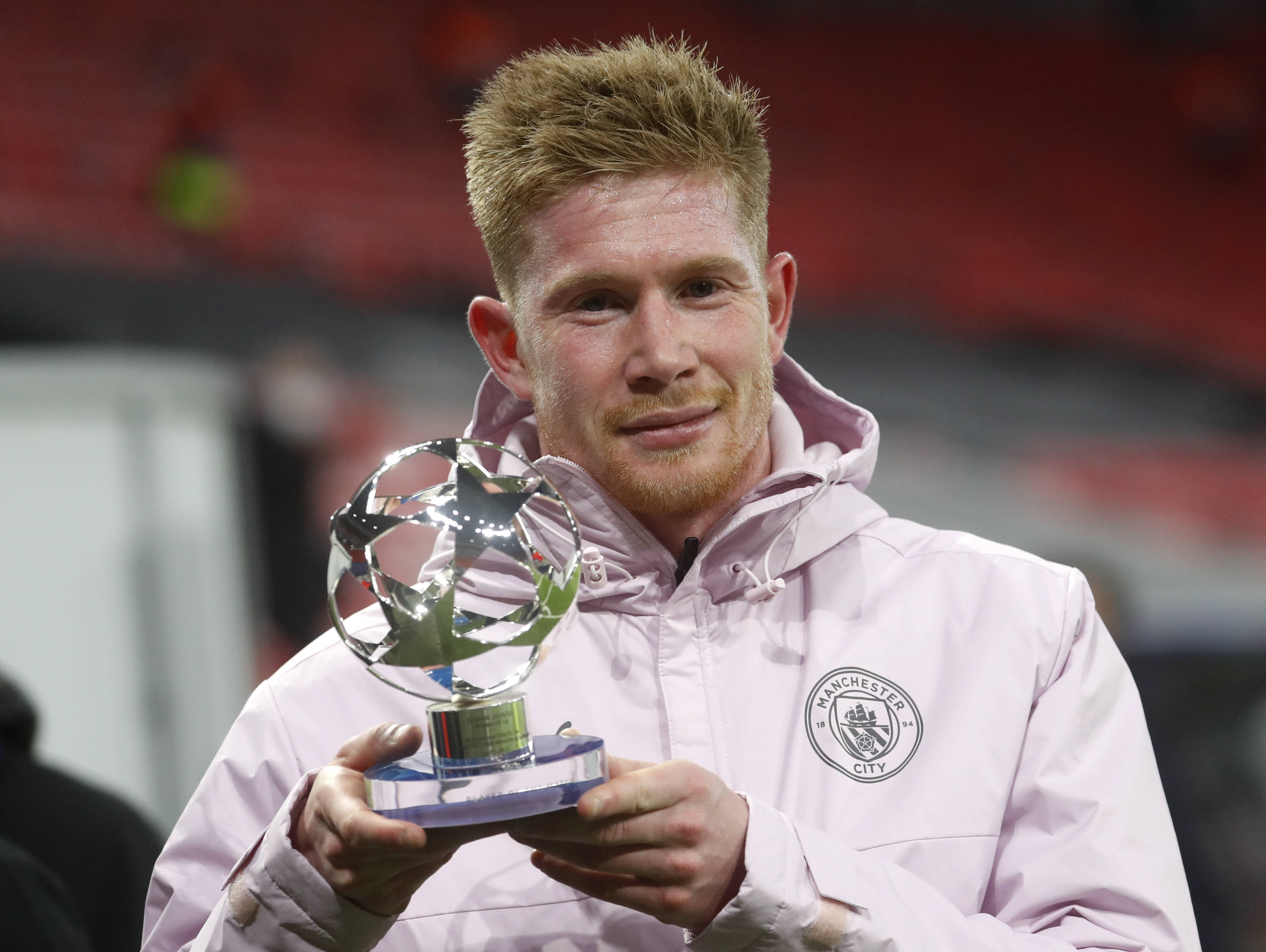 意甲诞生30米超级乌龙！后卫180度转身回传，门将被坑惨了