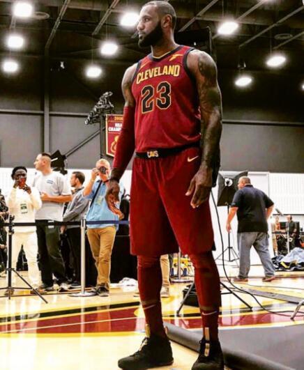 《少女前线 2：追放》上架 Steam 发售日期暂未公布