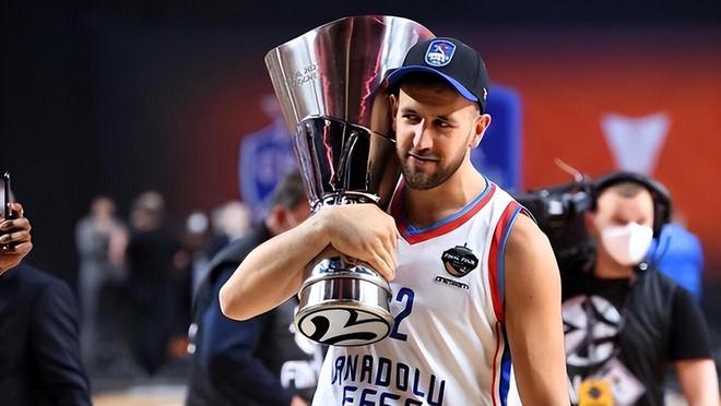 官方：多特门将迈尔续约至2027年